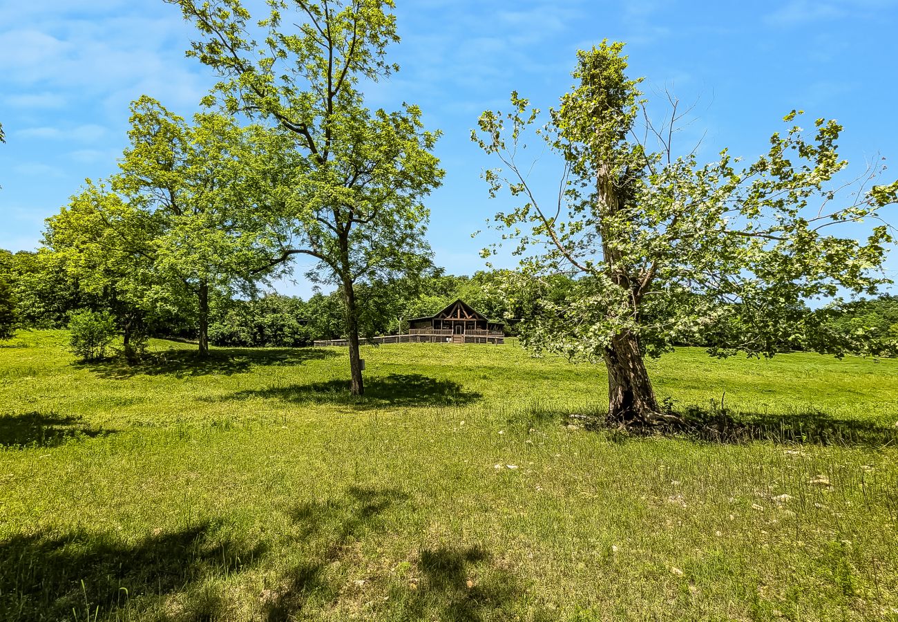 House in Mountain View - John Thomas Farmhouse ~ secluded valley + creek