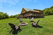 House in Mountain View - John Thomas Farmhouse ~ secluded valley...