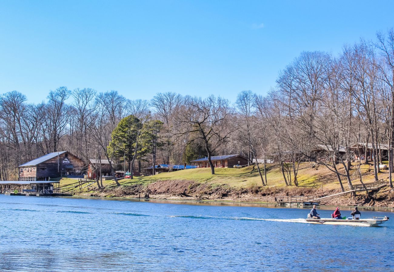 House in Heber Springs - Reel Comfort Cabin ~ on the Little Red River