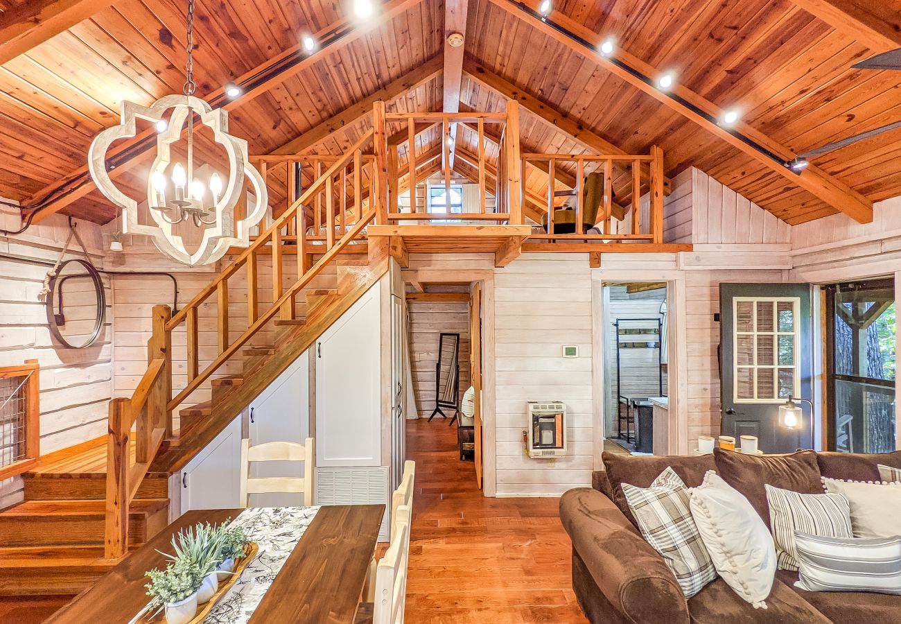 House in Mountain View - Lagniappe Cabin ~ romantic getaway