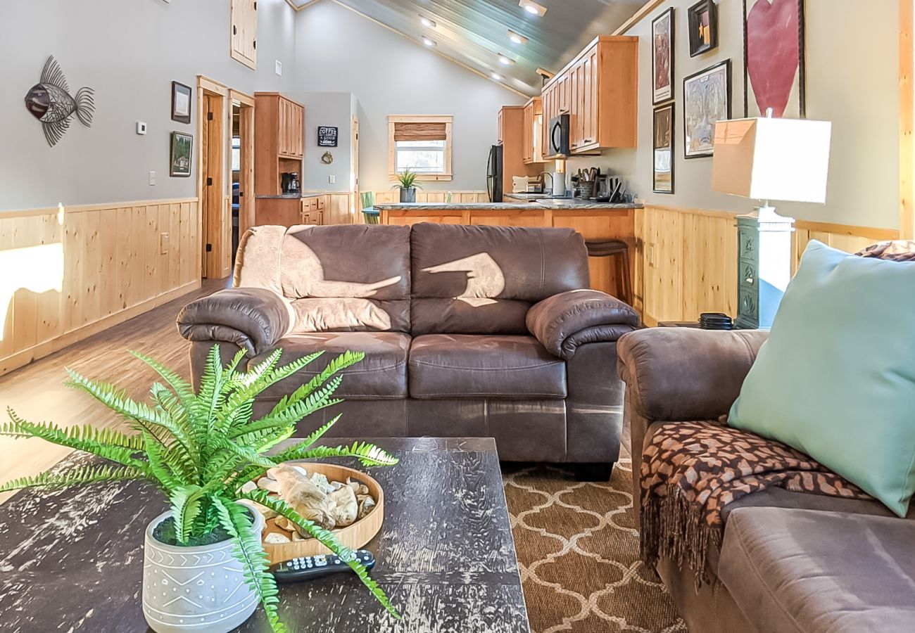 House in Mountain View - The Upper Deck on Riverview