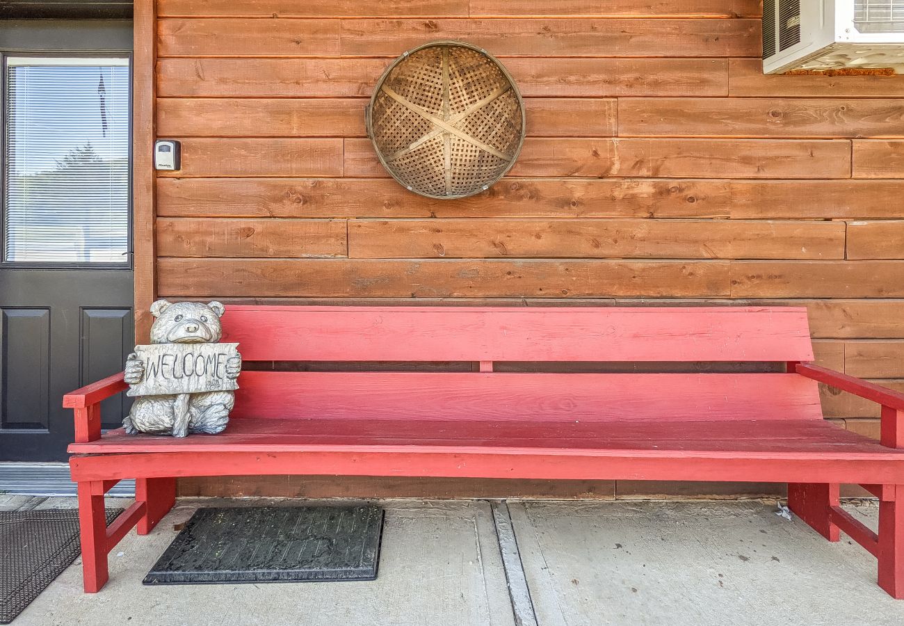  The Lower Deck on Riverview