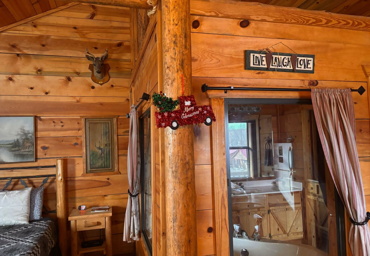 House in Mountain View - #45 Pinewood Wilderness Way