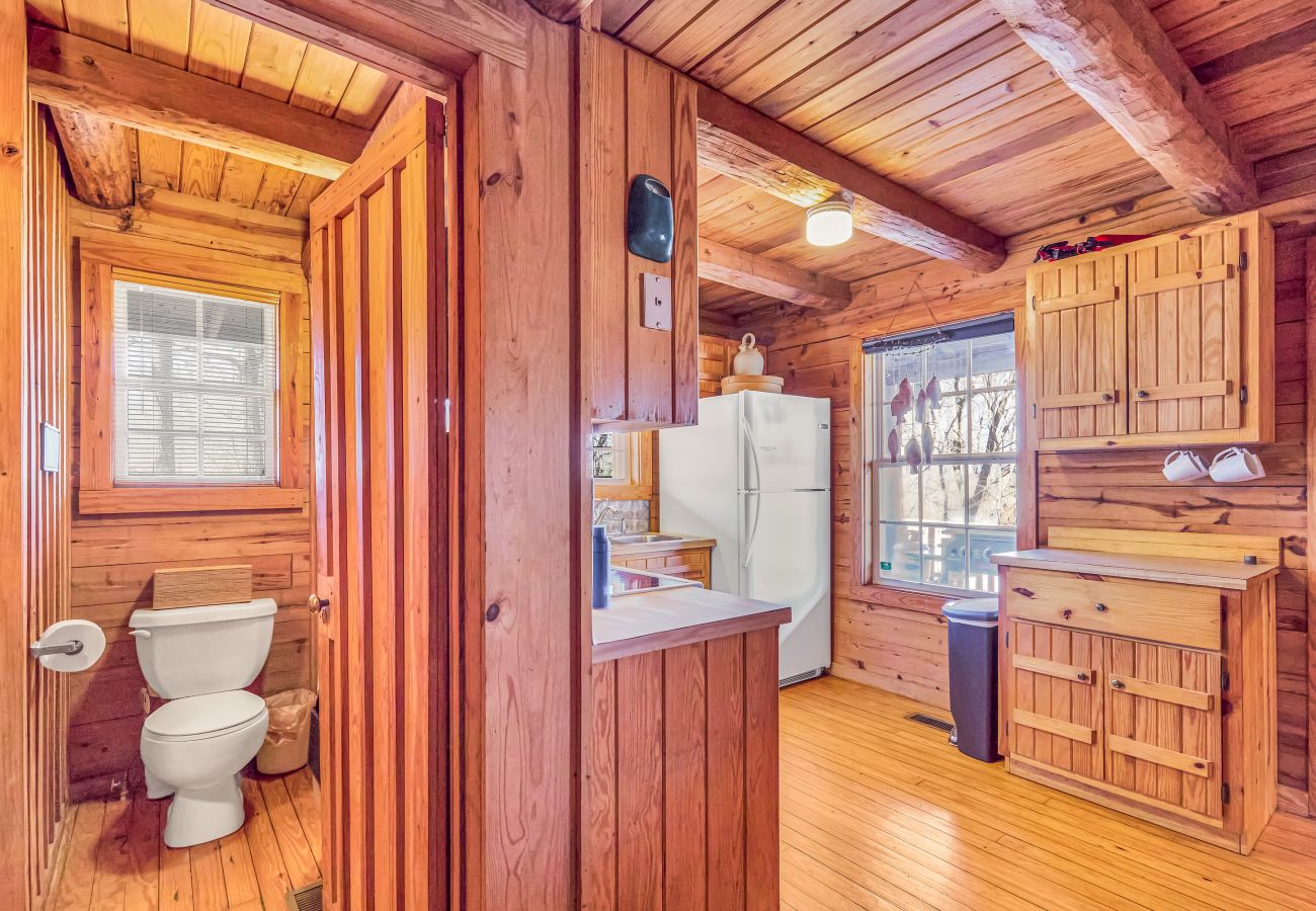 House in Heber Springs - Little Dunham River Cabin ~ on the Little Red