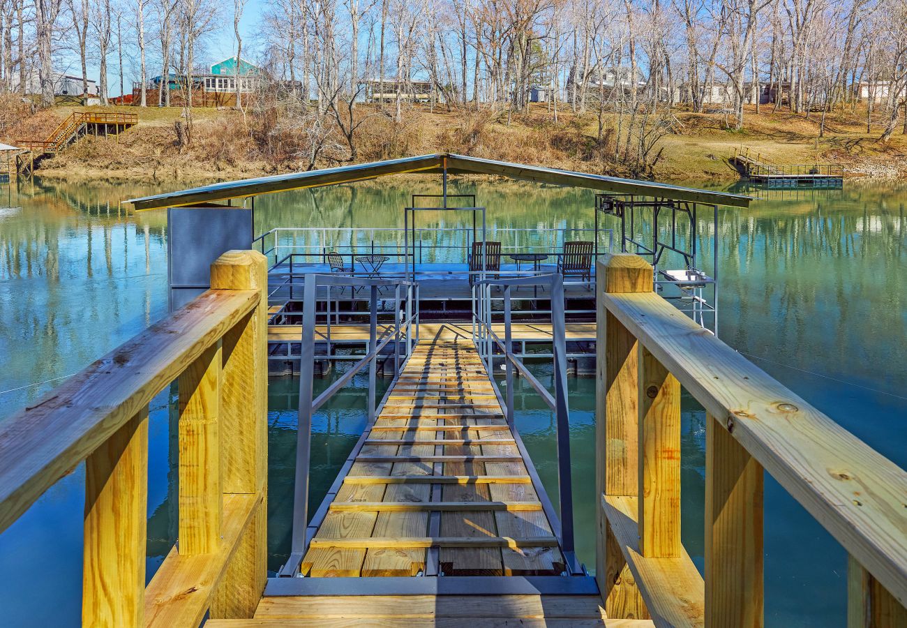House in Heber Springs - Little Dunham River Cabin ~ on the Little Red