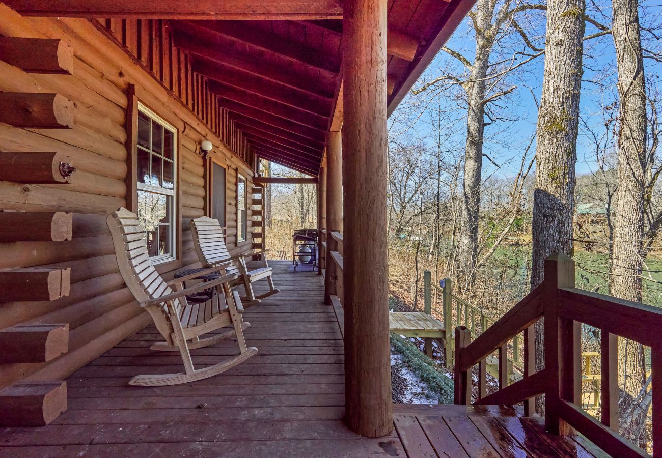 House in Heber Springs - Little Dunham River Cabin ~ on the Little Red