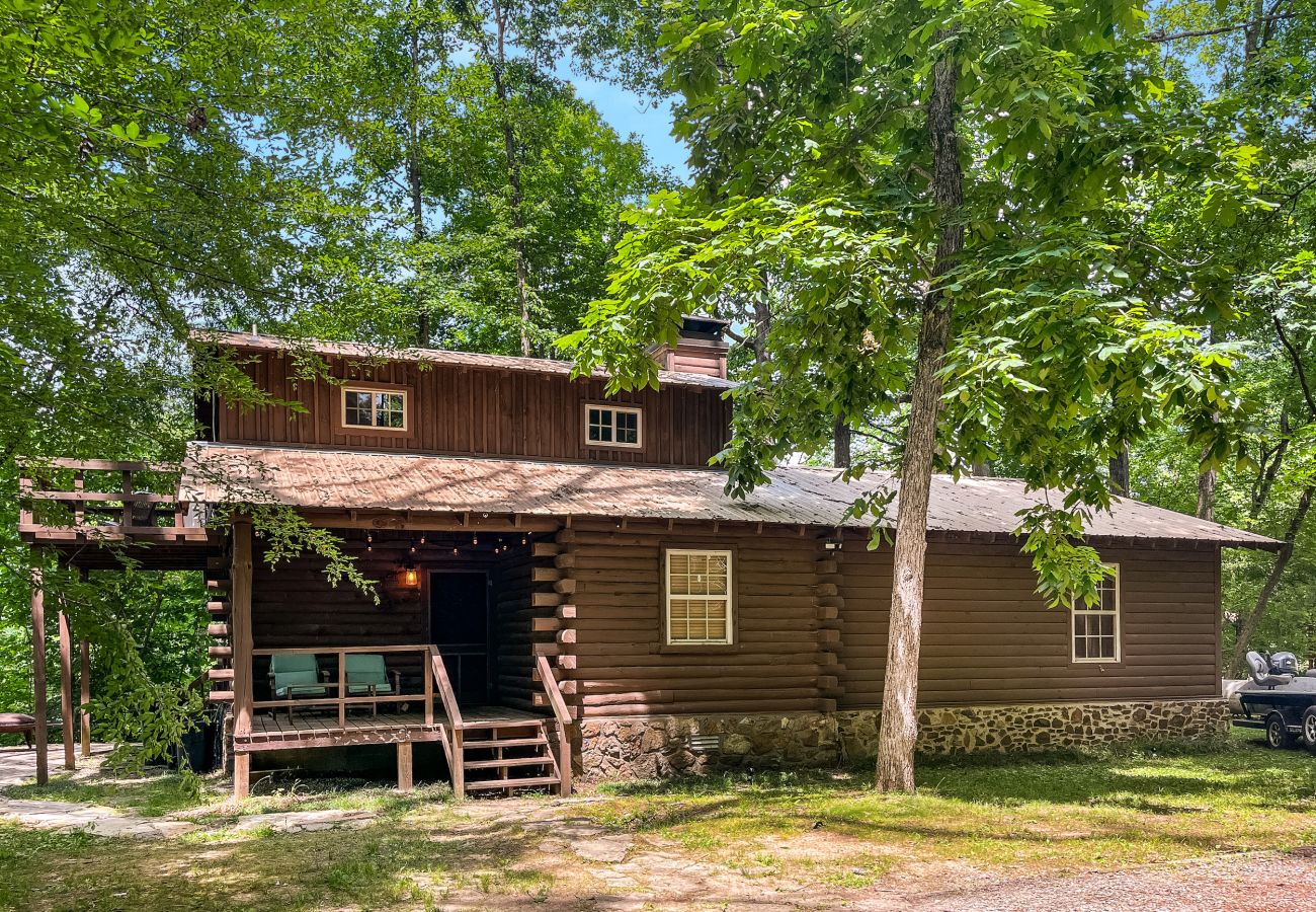 House in Heber Springs - Little Dunham River Cabin ~ on the Little Red