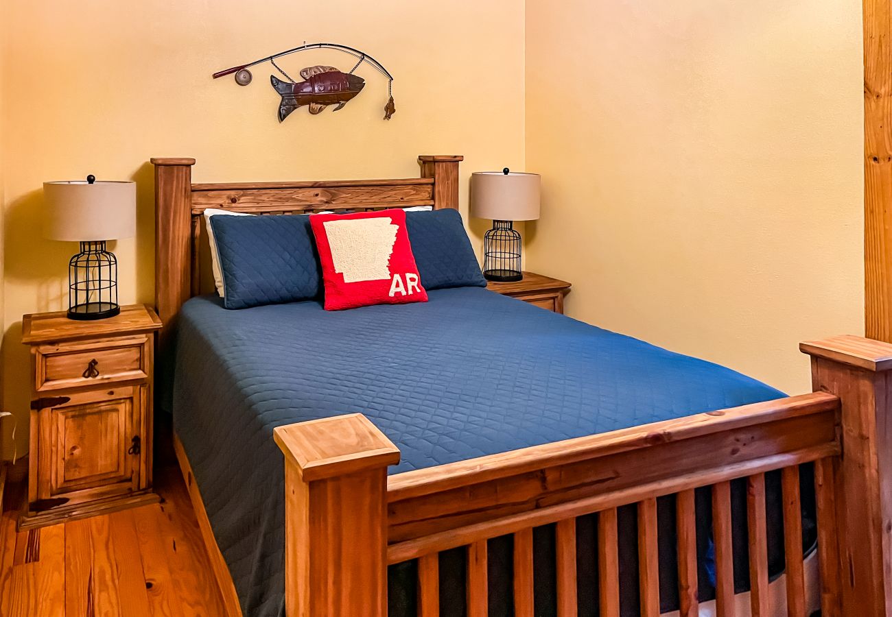 House in Heber Springs - Little Dunham River Cabin ~ on the Little Red