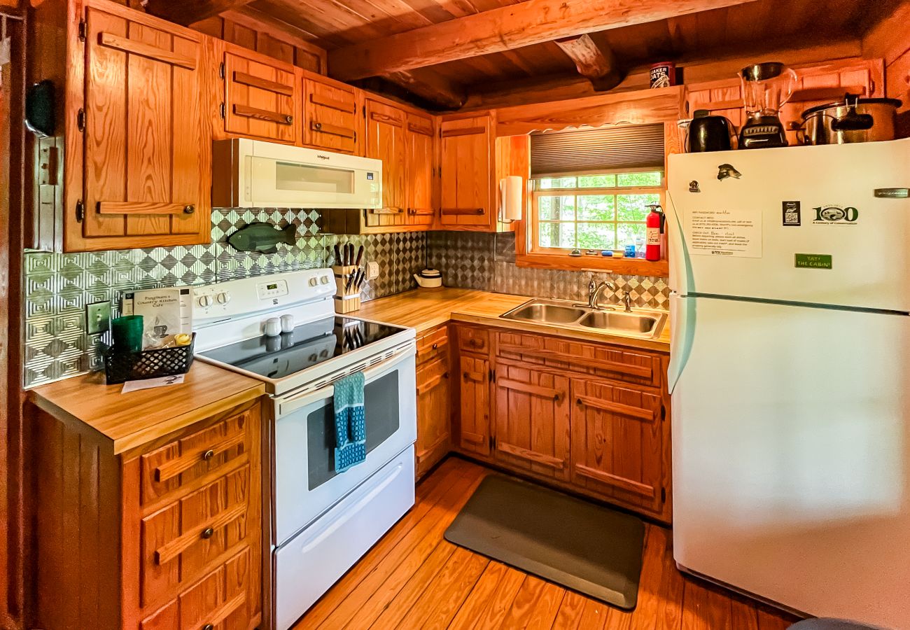 House in Heber Springs - Little Dunham River Cabin ~ on the Little Red