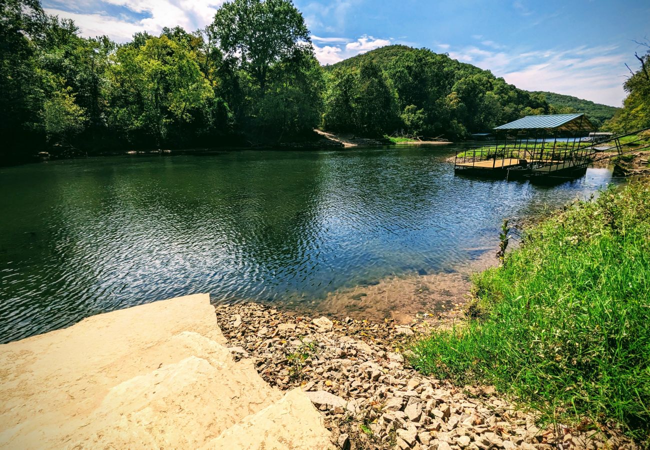 House in Pangburn - RiverRest  - on Little Red 