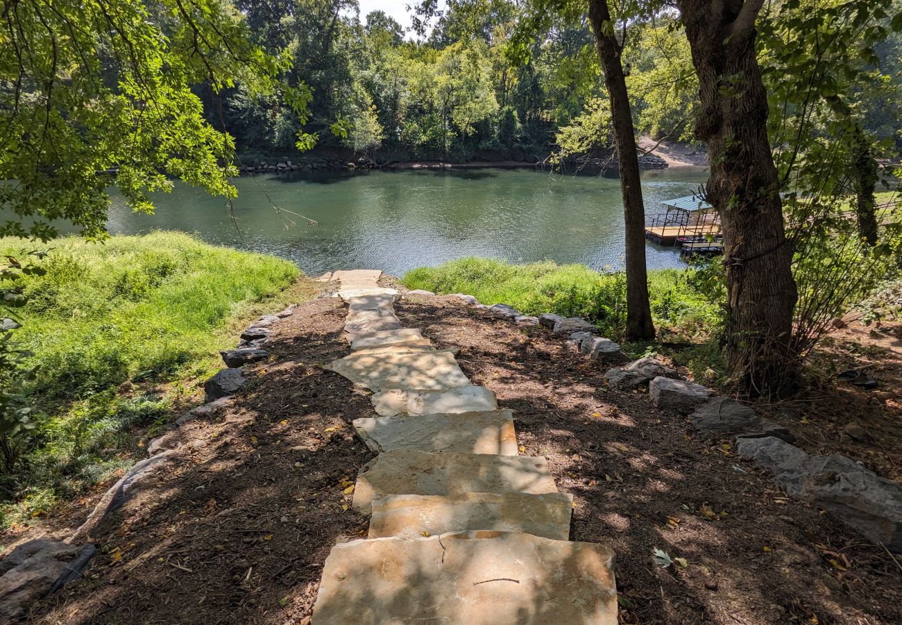 House in Pangburn - RiverRest  - on Little Red 