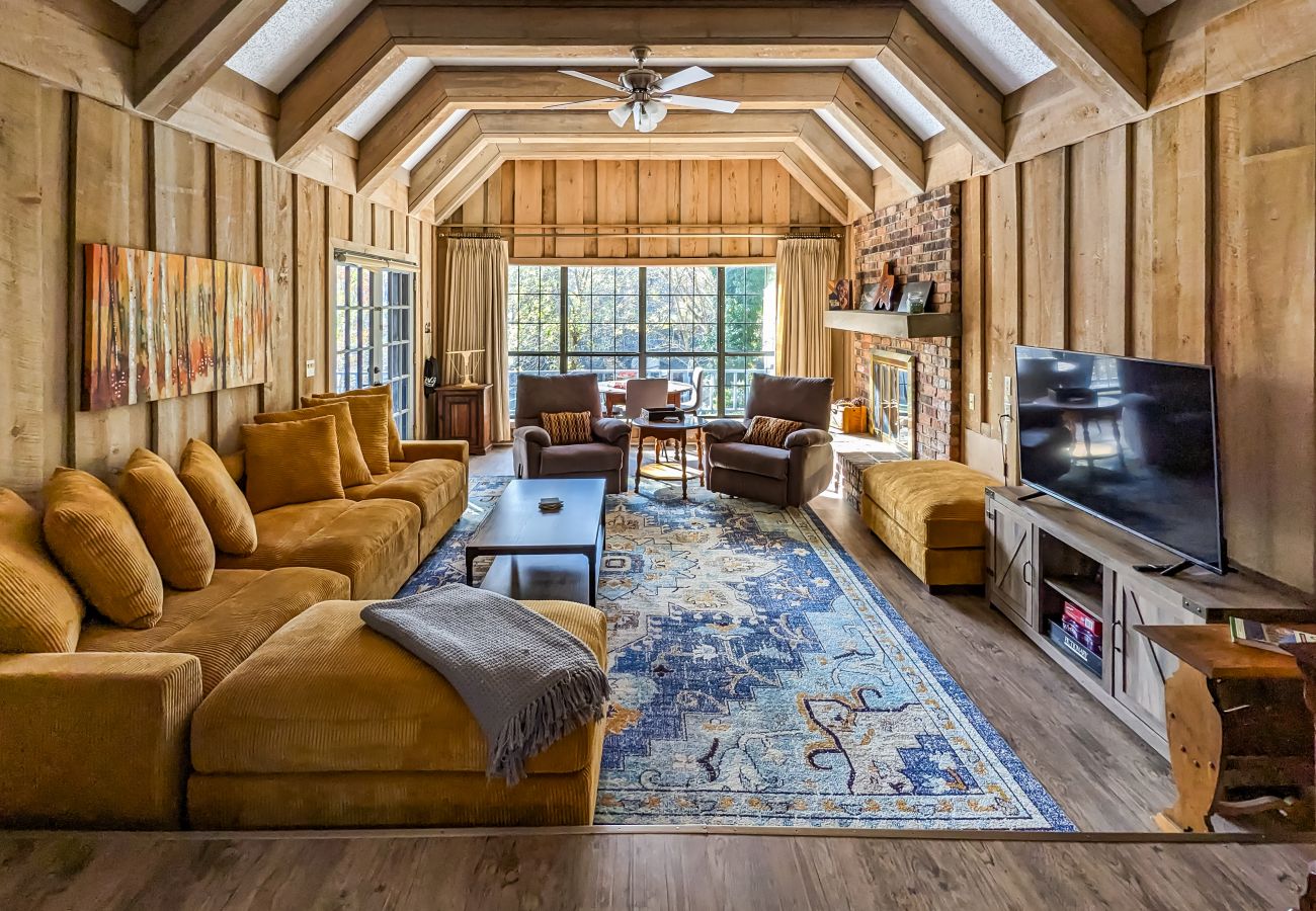 House in Pangburn - RiverRest  - on Little Red 