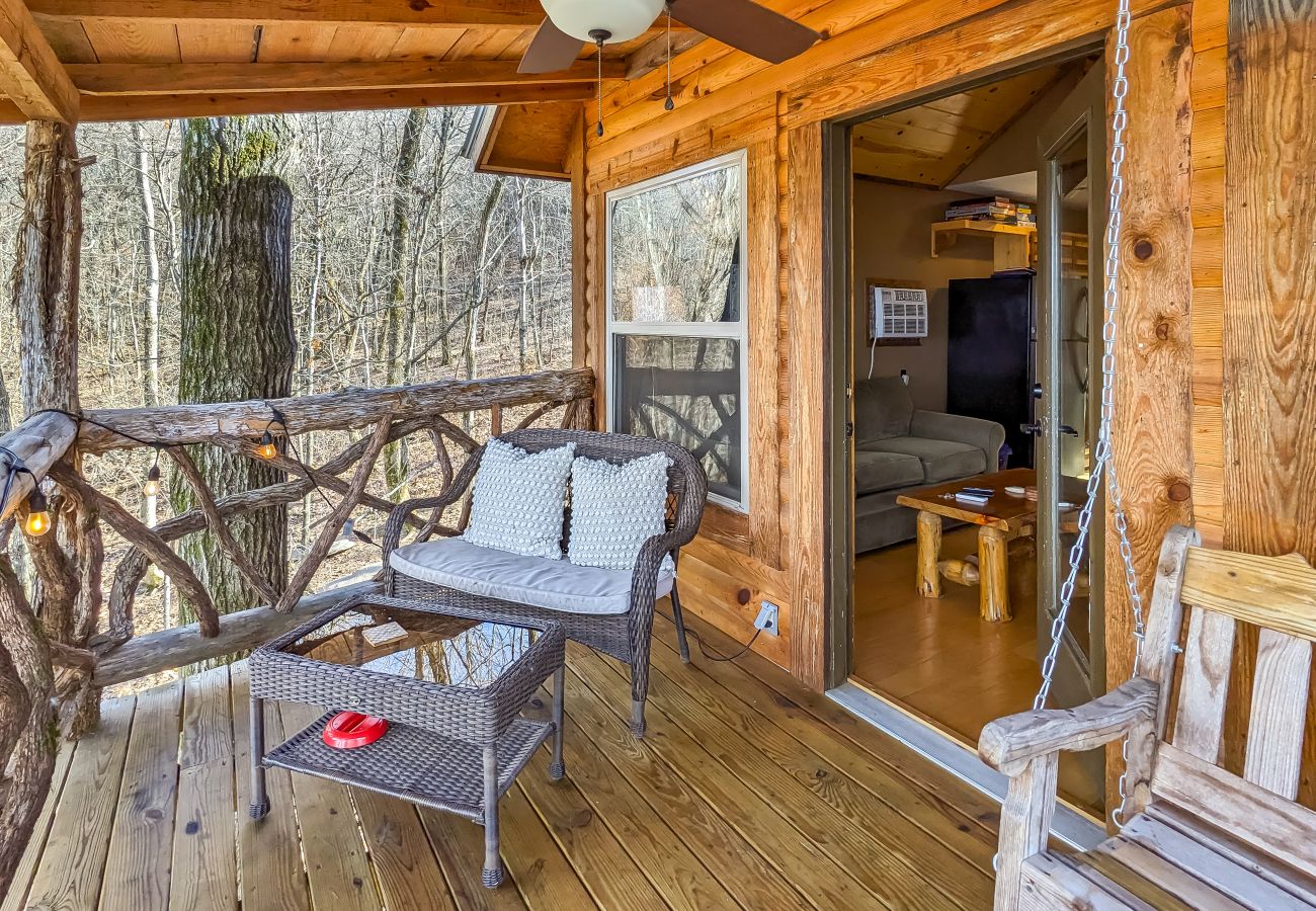 Cabin in Mountain View - Treehouse Thyme - total privacy in woods