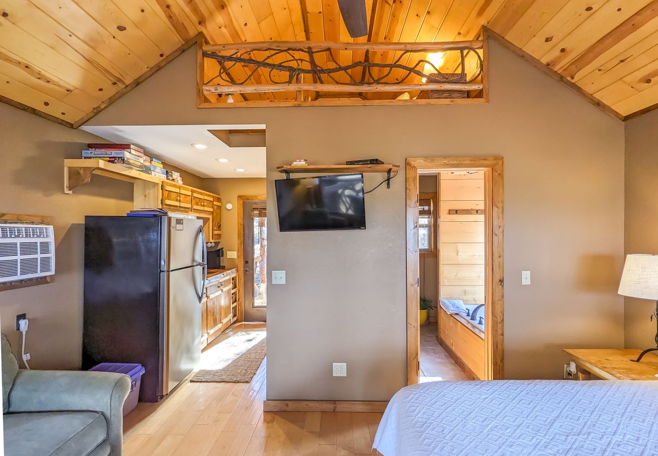 Cabin in Mountain View - Treehouse Thyme - total privacy in woods