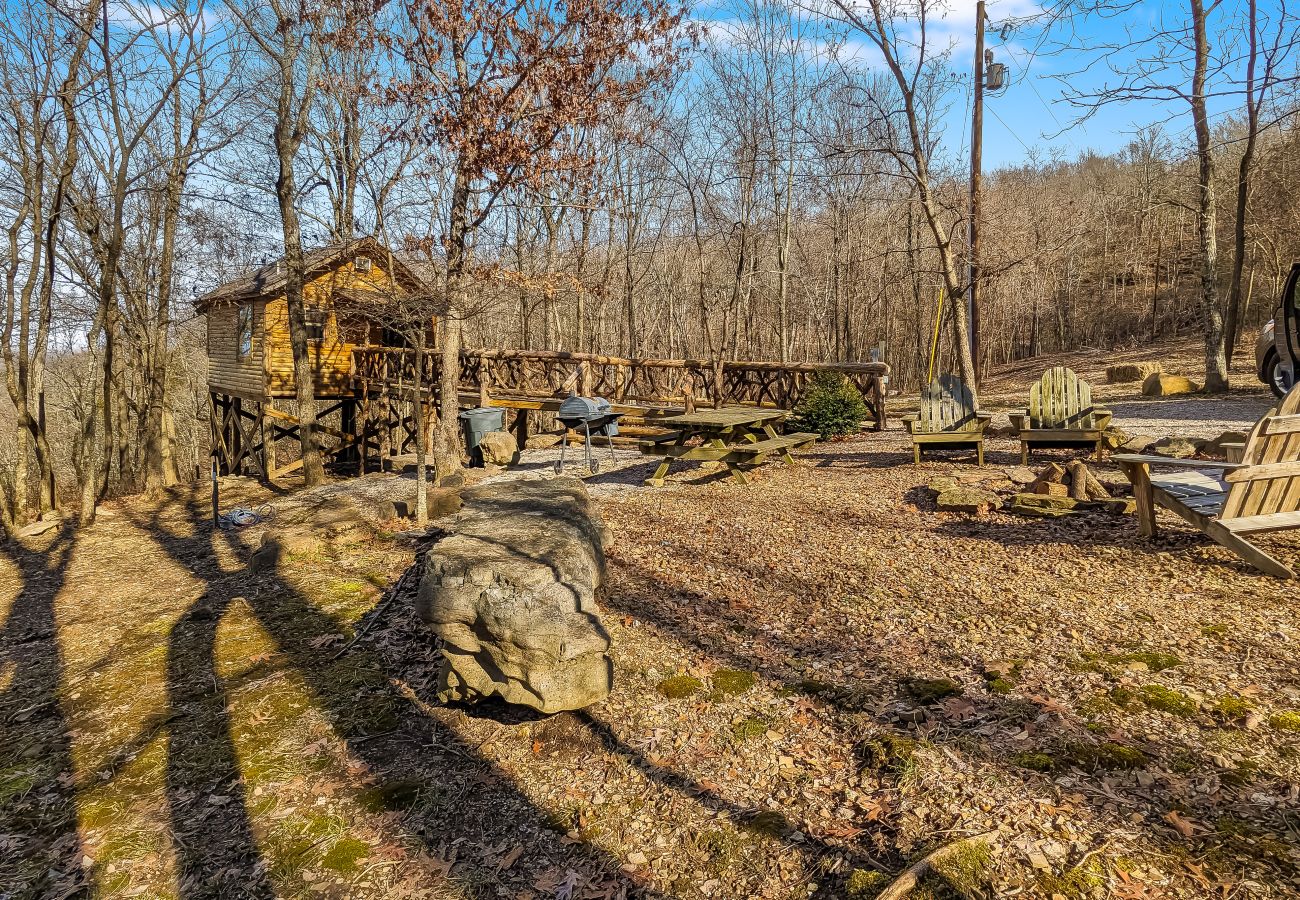 Cabin in Mountain View - Treehouse Thyme - total privacy in woods