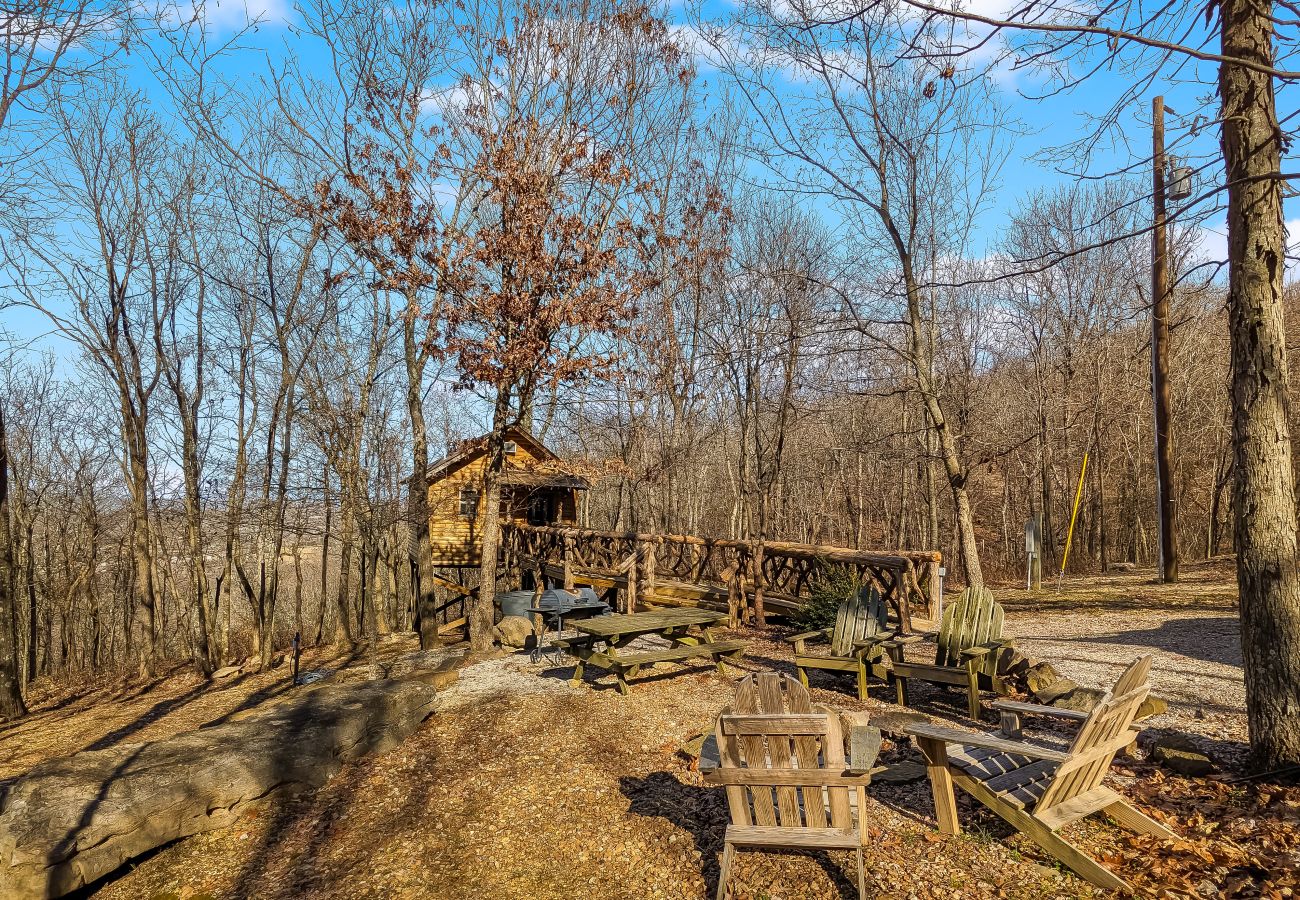 Cabin in Mountain View - Treehouse Thyme - total privacy in woods