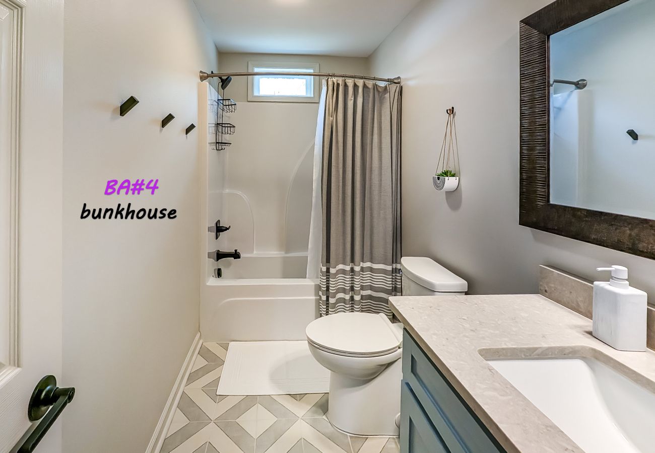 House in Clinton - Choctaw Bay Getaway ~ lakefront + pool