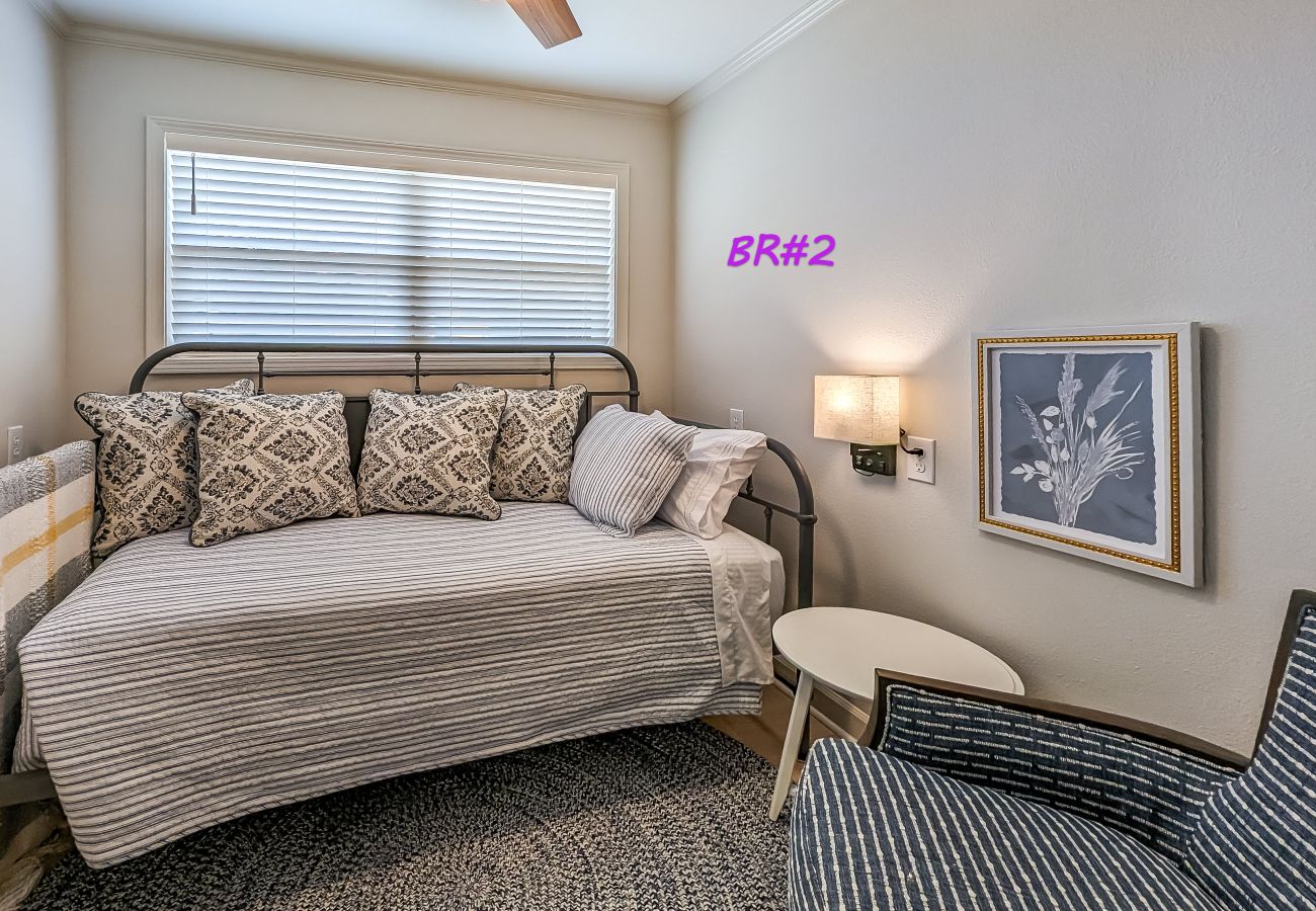 House in Clinton - Choctaw Bay Getaway ~ lakefront + pool