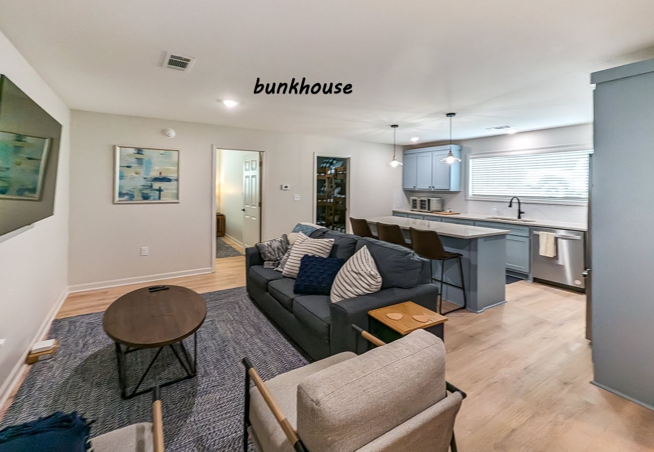 House in Clinton - Choctaw Bay Getaway ~ lakefront + pool