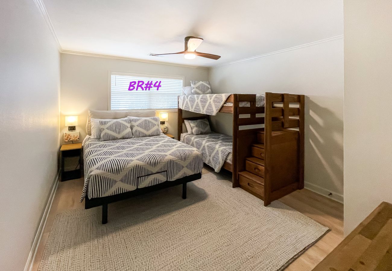 House in Clinton - Choctaw Bay Getaway ~ lakefront + pool