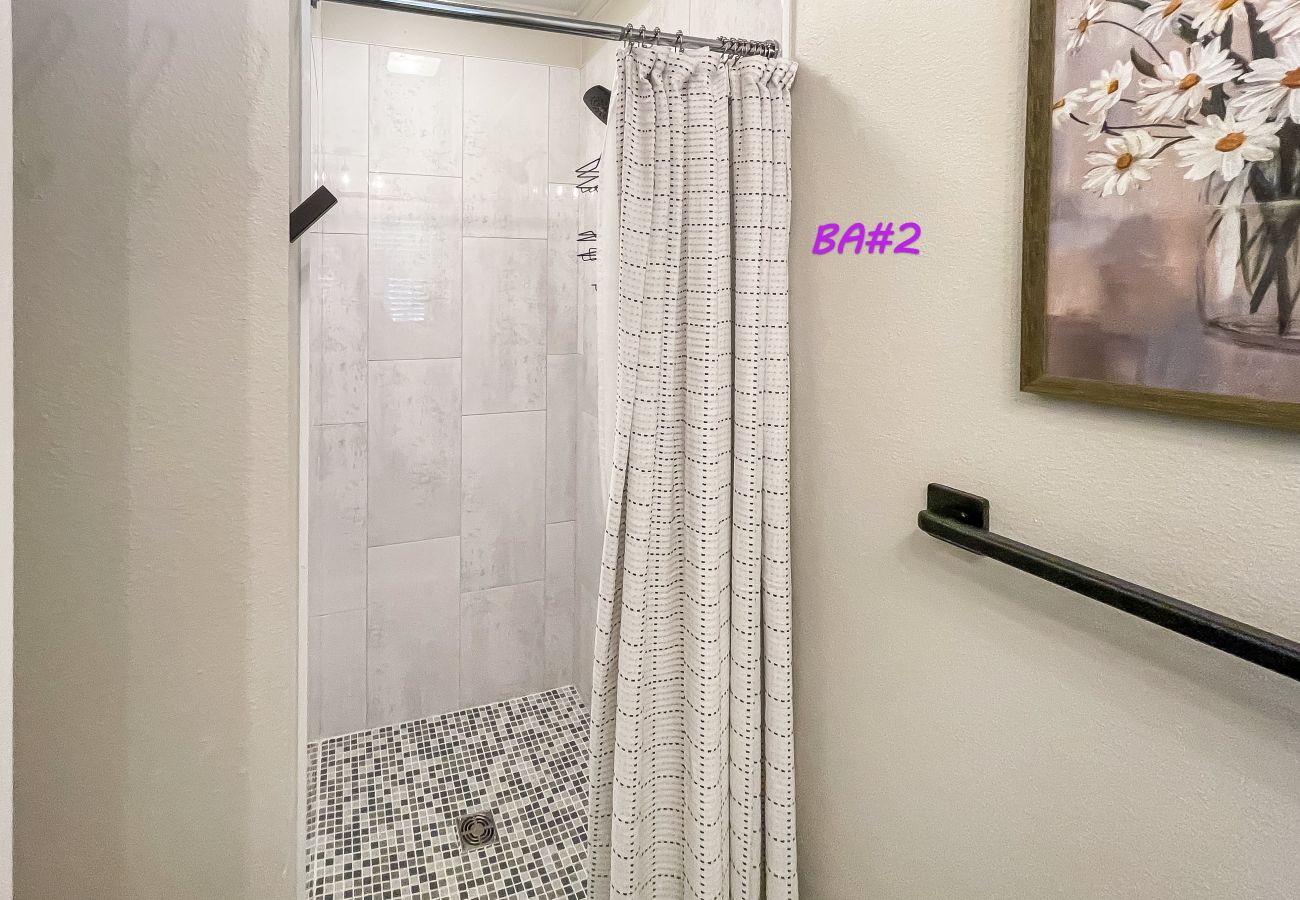 House in Clinton - Choctaw Bay Getaway ~ lakefront + pool