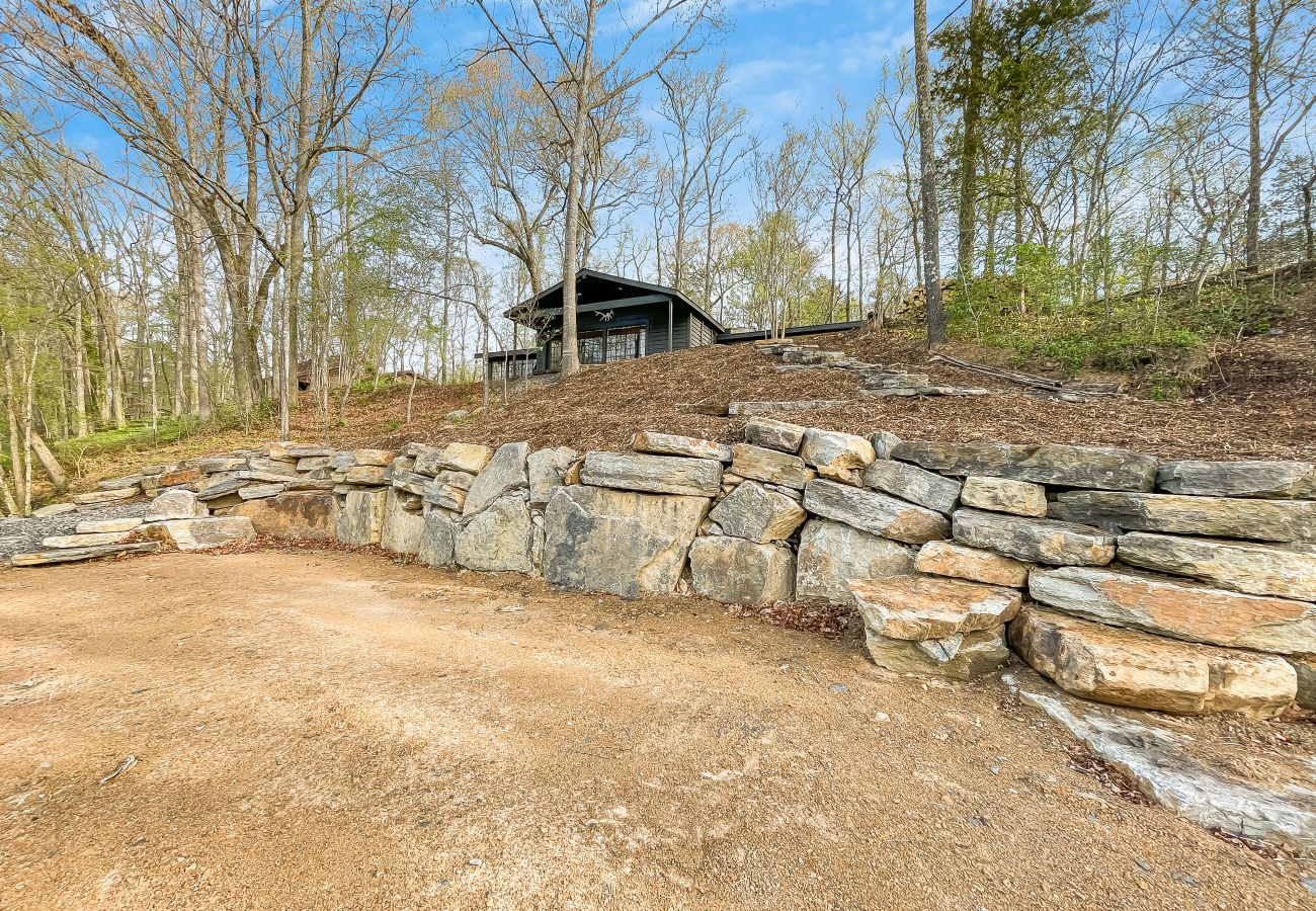 Cabin in Heber Springs - Camp Chinkapin ~ total privacy w/ dock