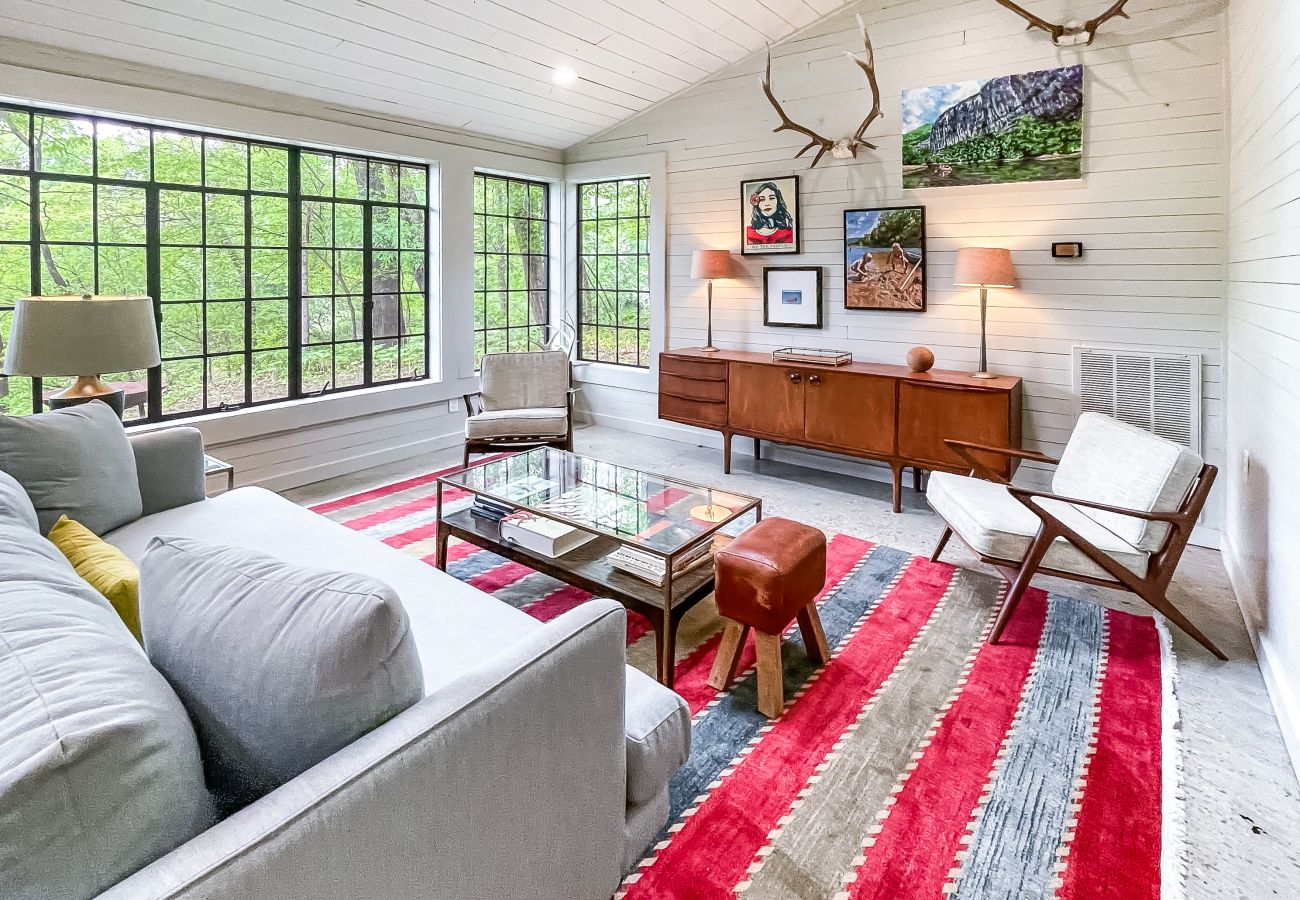 Cabin in Heber Springs - Camp Chinkapin ~ total privacy w/ dock