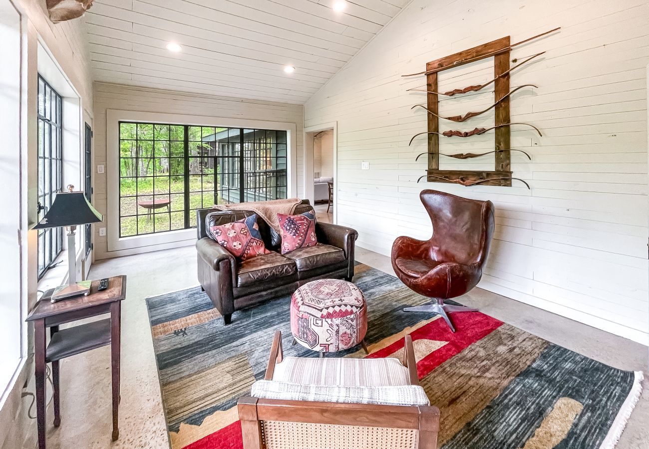 Cabin in Heber Springs - Camp Chinkapin ~ total privacy w/ dock