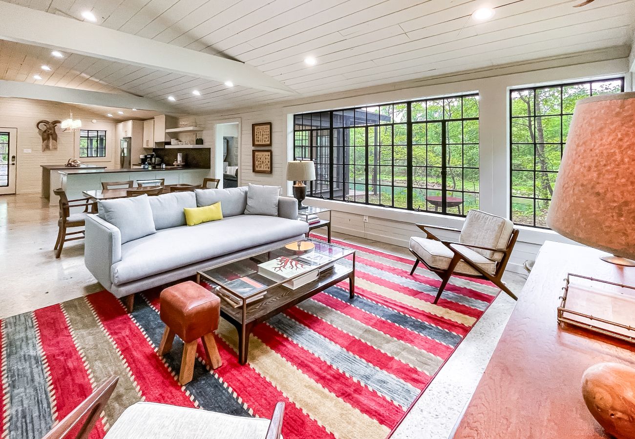 Cabin in Heber Springs - Camp Chinkapin ~ total privacy w/ dock