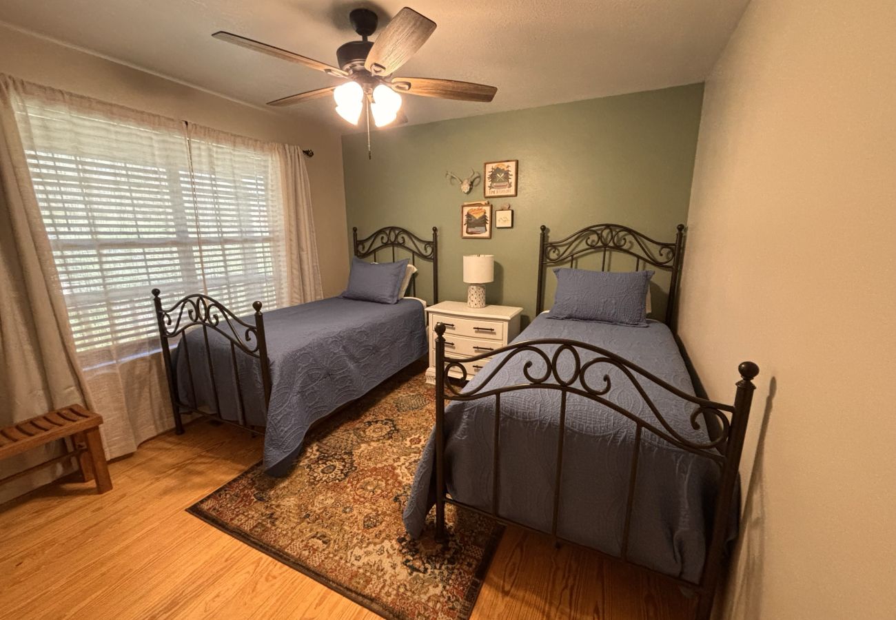 House in Mountain View - Mountainside Nest ~ with amazing views