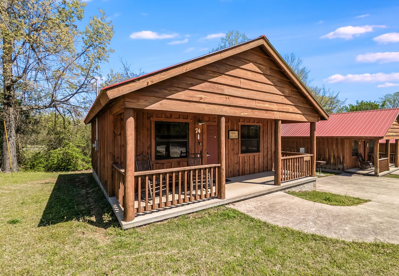 Cabin in Mountain View - #74 Pinewood Cabin: Hog Holler