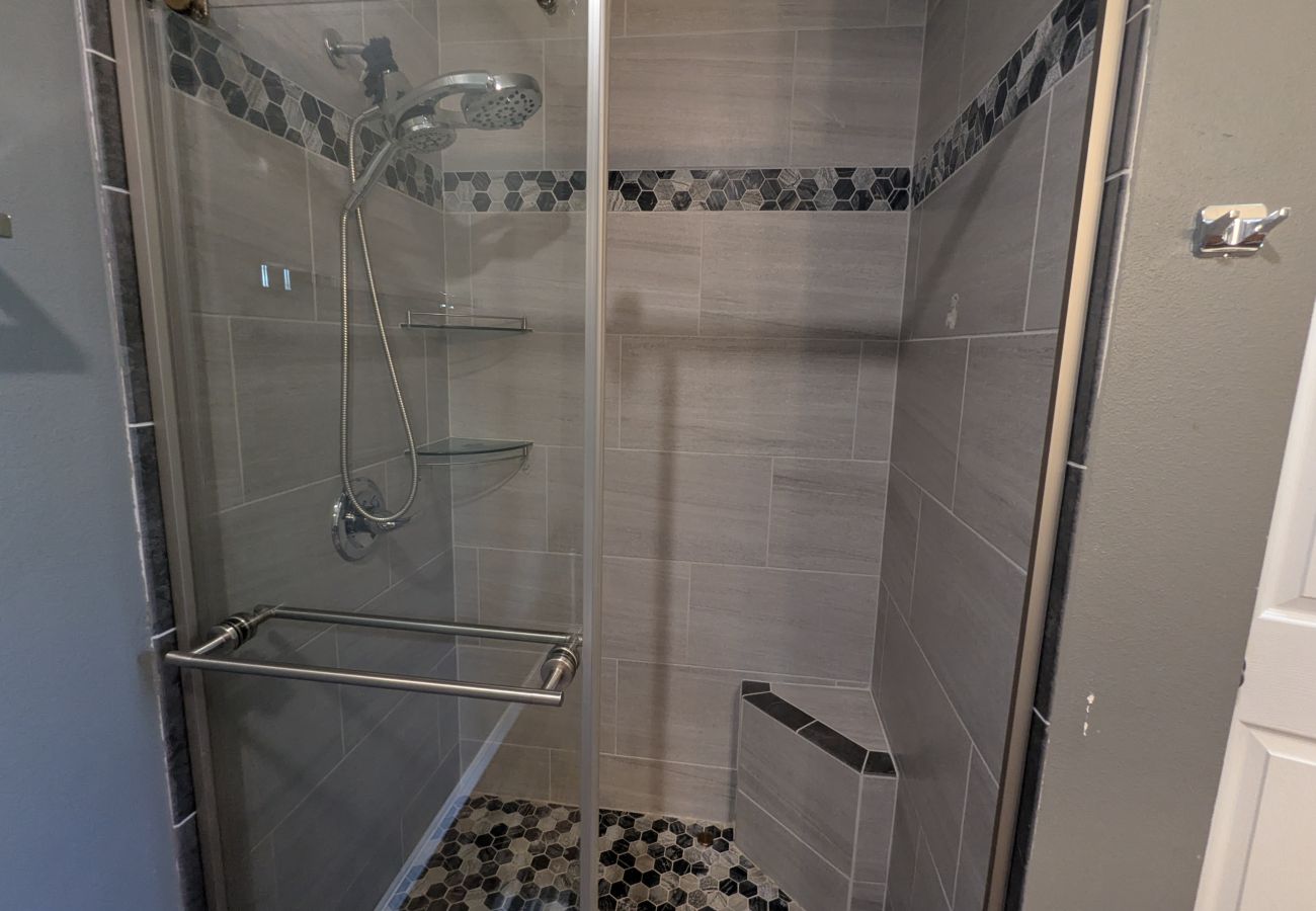 House in Mountain View - Sugar Hill Home ~ simple & quiet 3BR near Mtn View