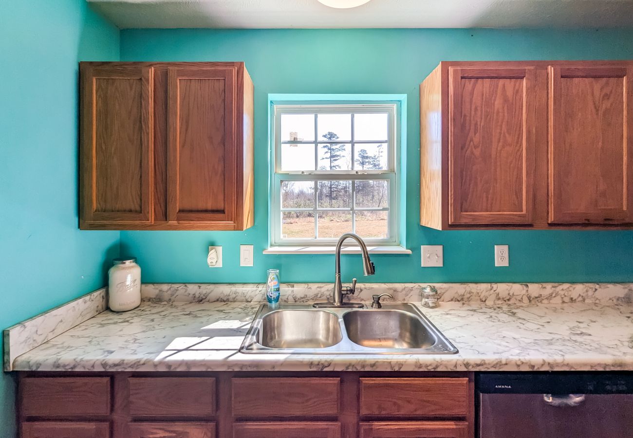 House in Mountain View - Sugar Hill Home ~ simple & quiet 3BR near town